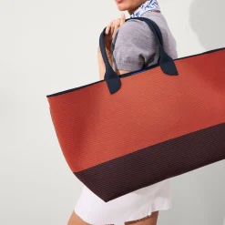 The Lightweight Mega Tote
