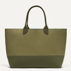 The Lightweight Mega Tote
