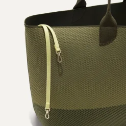 The Lightweight Mega Tote