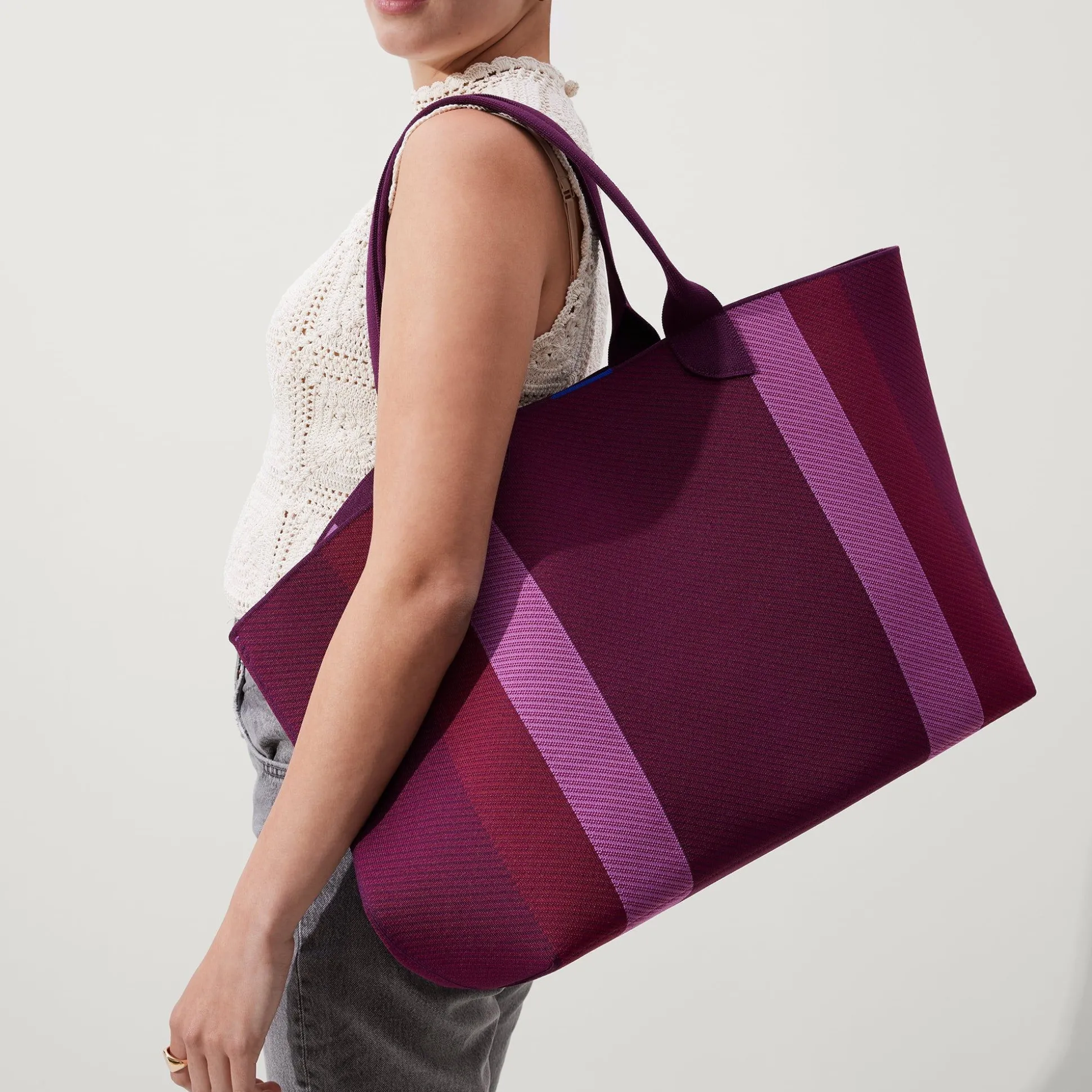 The Lightweight Mega Tote