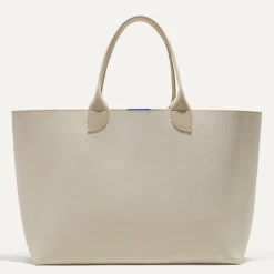 The Lightweight Mega Tote