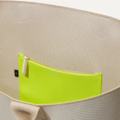 The Lightweight Mega Tote