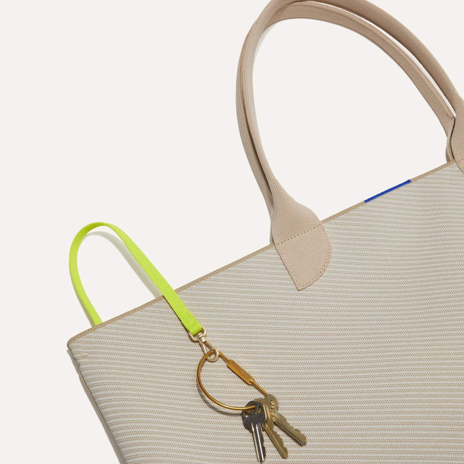 The Lightweight Mega Tote