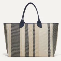 The Lightweight Mega Tote