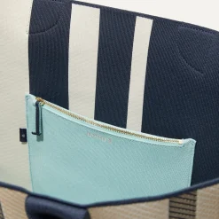 The Lightweight Mega Tote