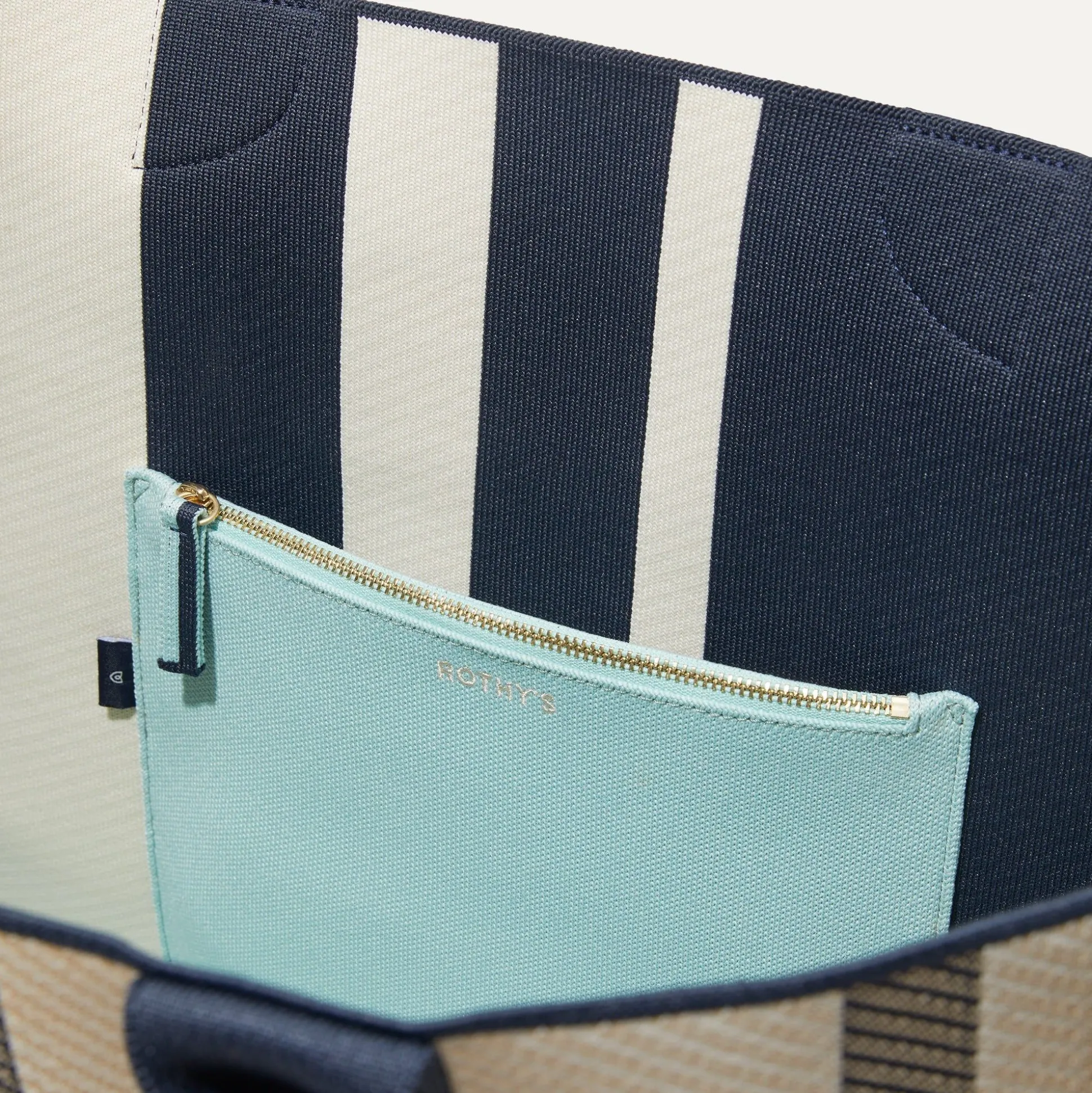 The Lightweight Mega Tote