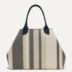 The Lightweight Mega Tote