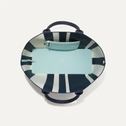 The Lightweight Mega Tote