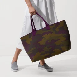 The Lightweight Mega Tote