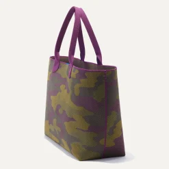 The Lightweight Mega Tote