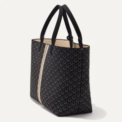 The Lightweight Mega Tote