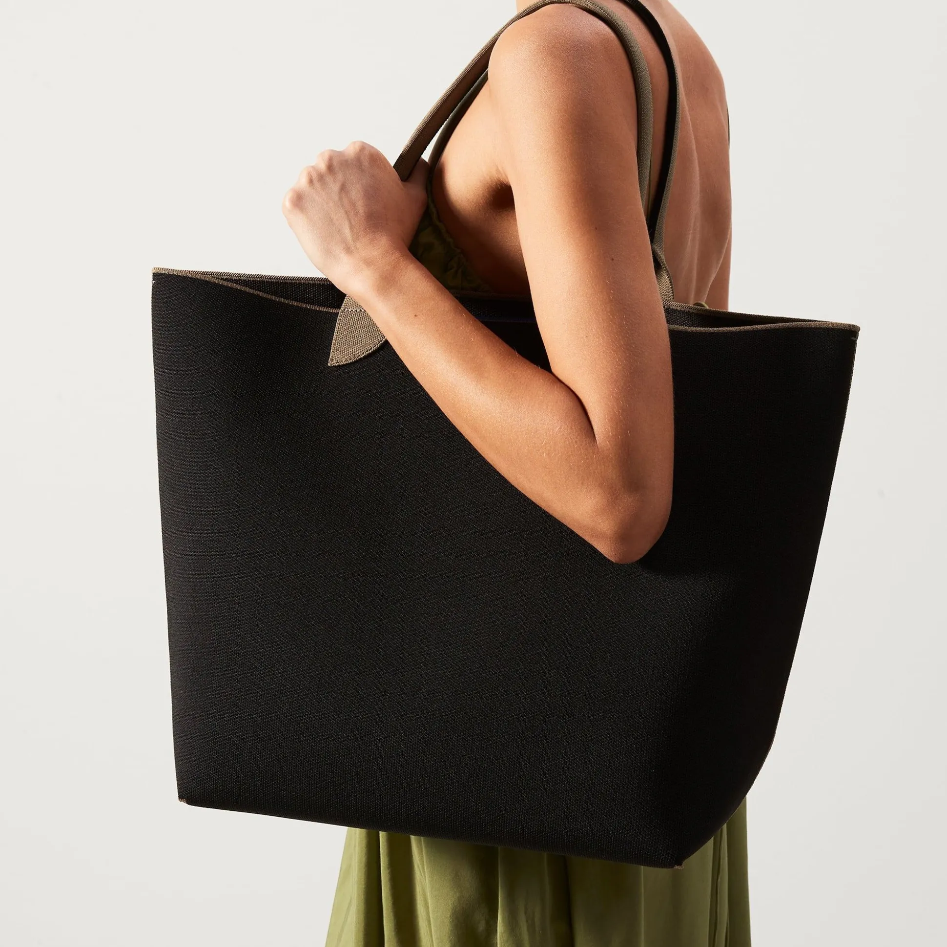 The Lightweight Tote