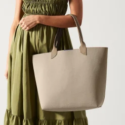 The Lightweight Tote