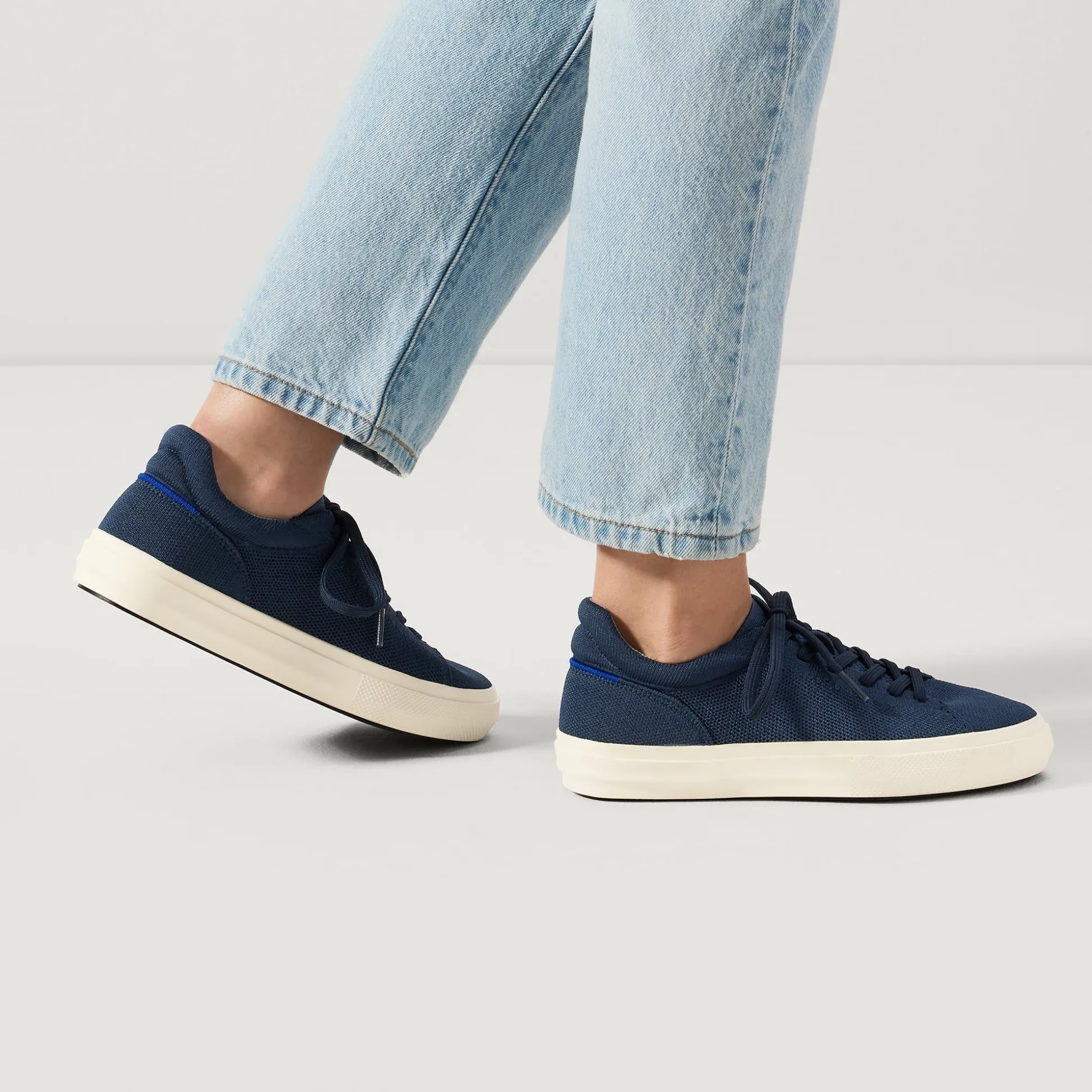 The Women's Rs02 Sneaker