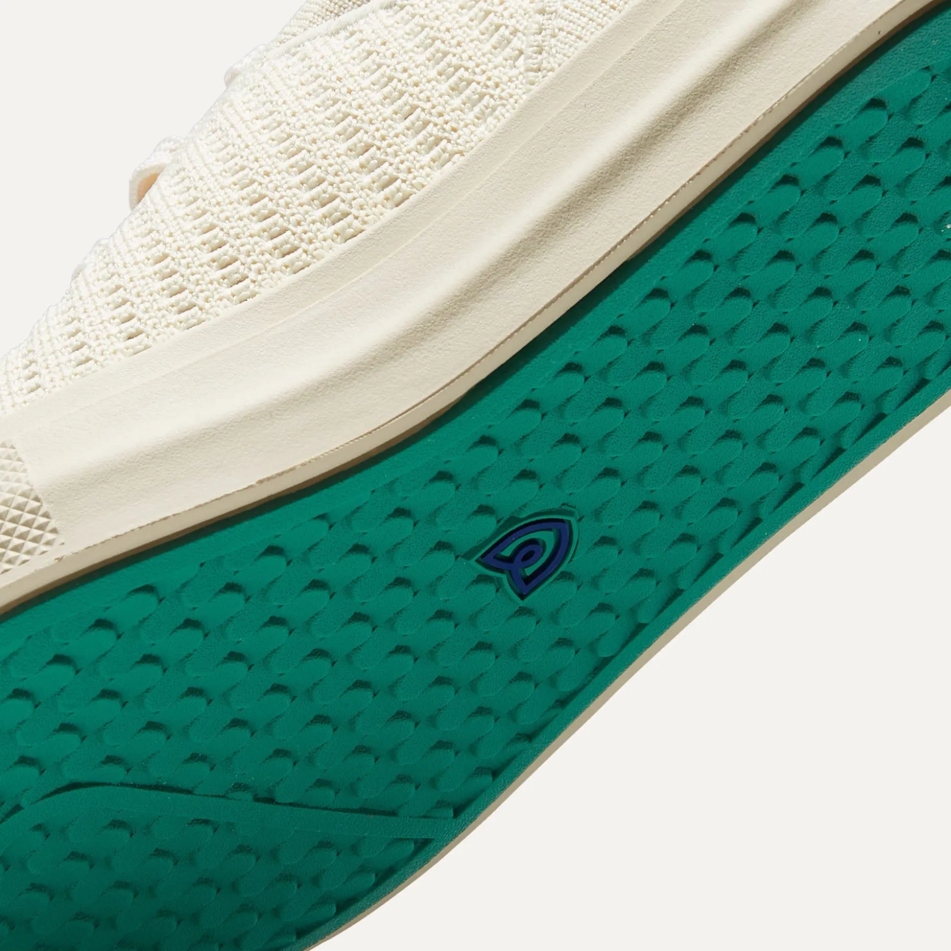 The Women's Rs02 Sneaker